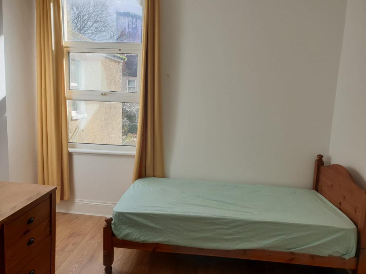 Burney Tomar House Apartment Croydon Bagian luar foto
